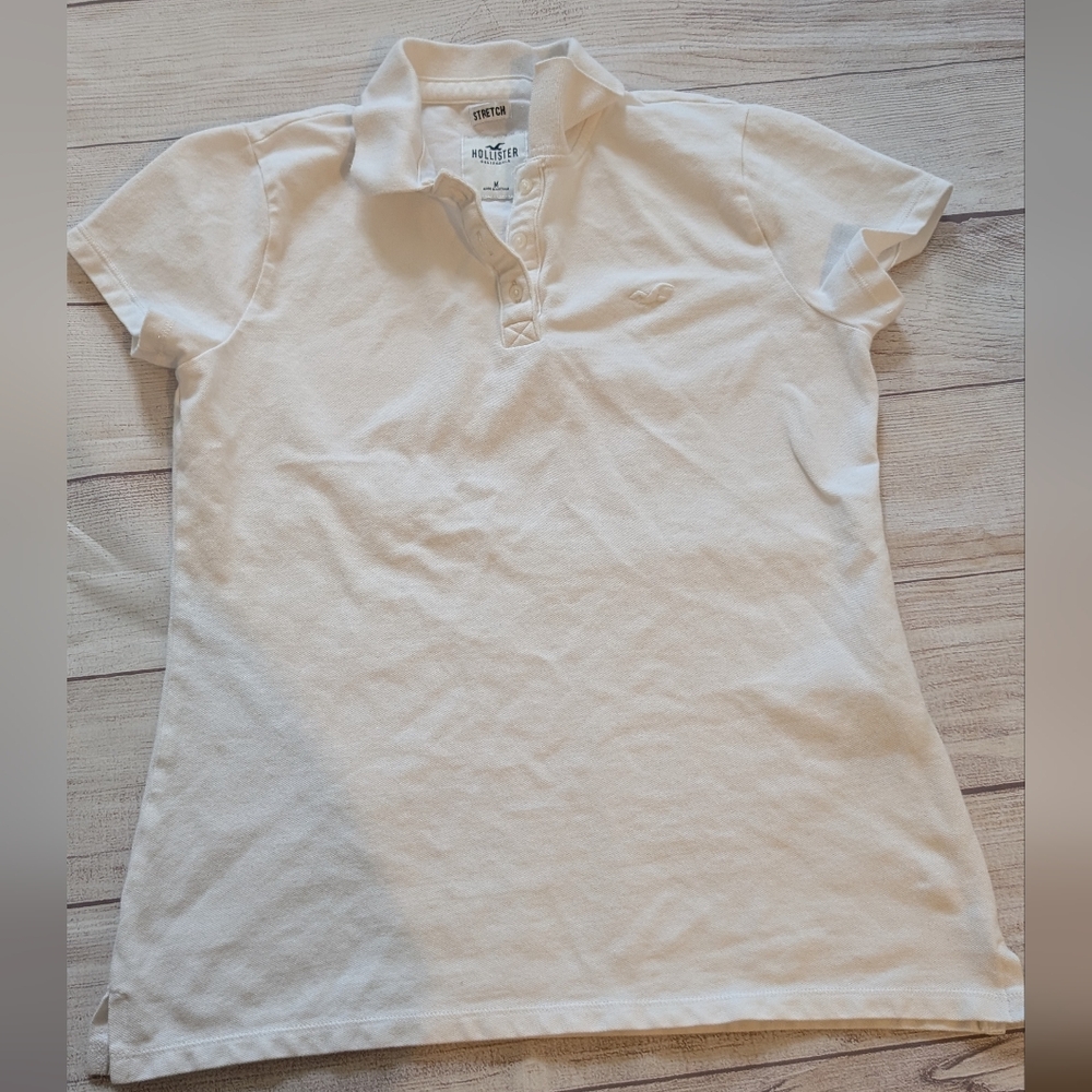 Hollister White Stretch Preppy Polo Short Sleeve Shirt. Size Medium Juniors